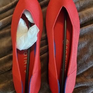 Snazzy Red Rothy "The Flat" shoes - BRAND NEW!
